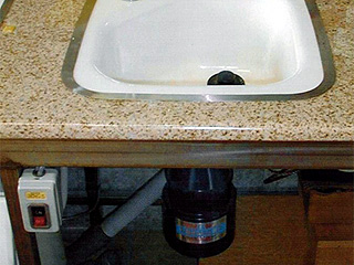 6.台所の生ゴミは、ディスポーザーで粉砕